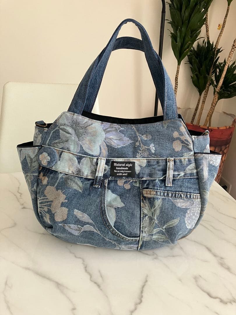 873 kurumi大きめ花柄デニムリメイクバック　ハンドメイド