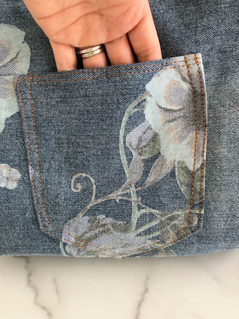 873 kurumi大きめ花柄デニムリメイクバック　ハンドメイド