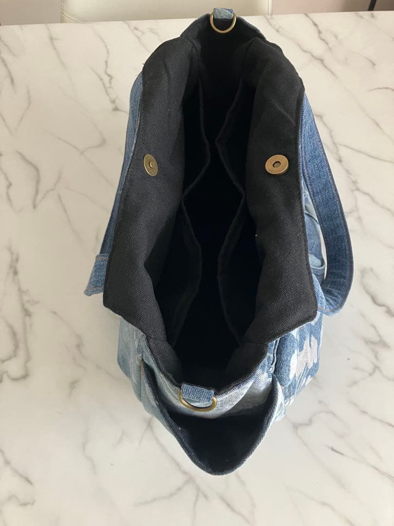 873 kurumi大きめ花柄デニムリメイクバック　ハンドメイド