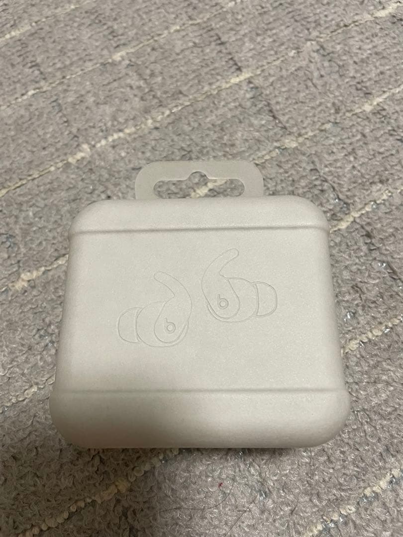 Beats Powerbeats Fit パワービーツフィット グラベルグレイ