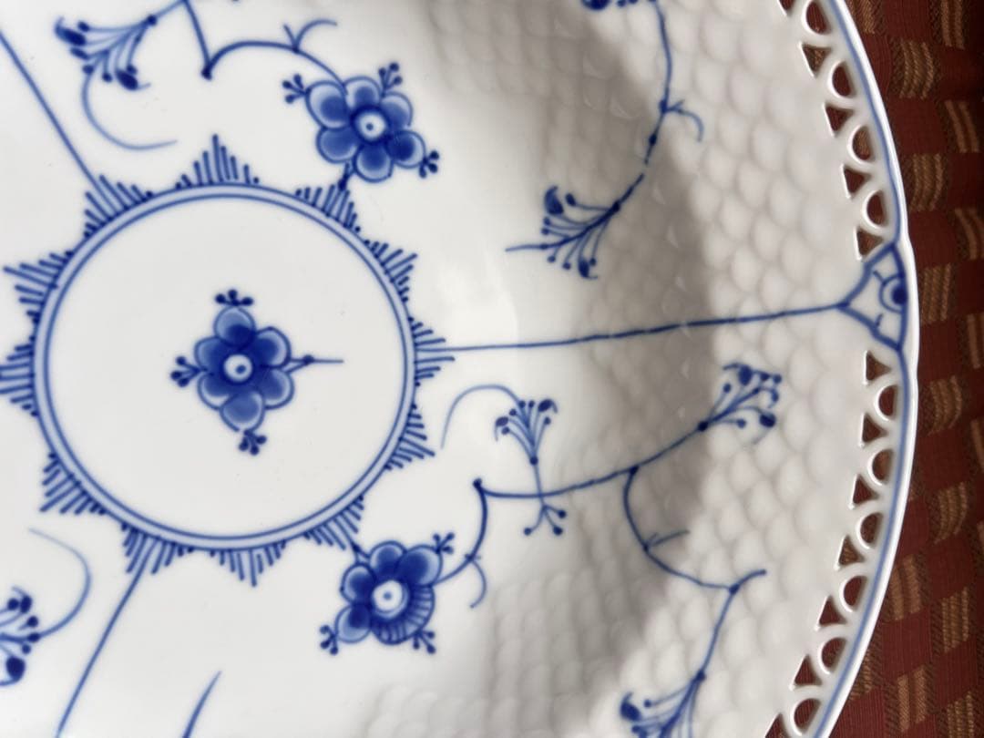 ロイヤルコペンハーゲン ブルーフルーテッド レース 飾り皿 25cm