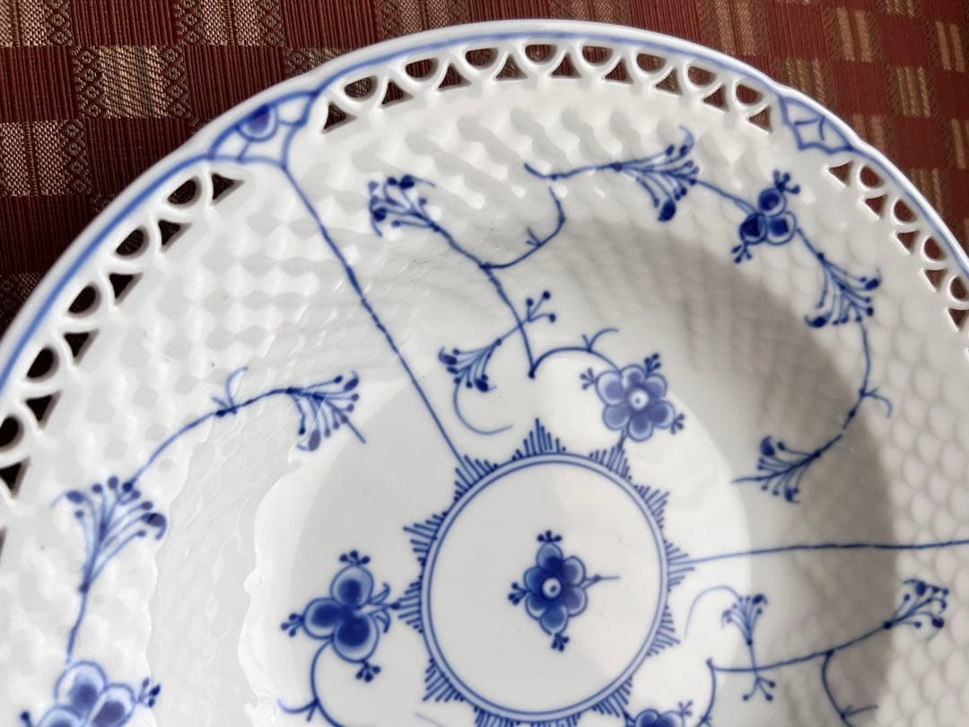 ロイヤルコペンハーゲン ブルーフルーテッド レース 飾り皿 25cm