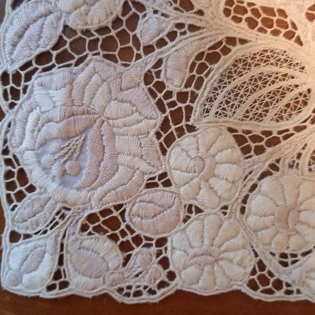 ハンガリーレーステーブルセンター