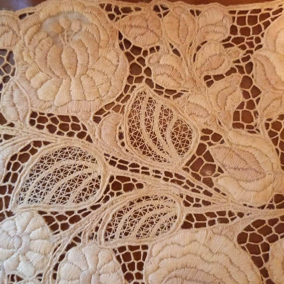 ハンガリーレーステーブルセンター