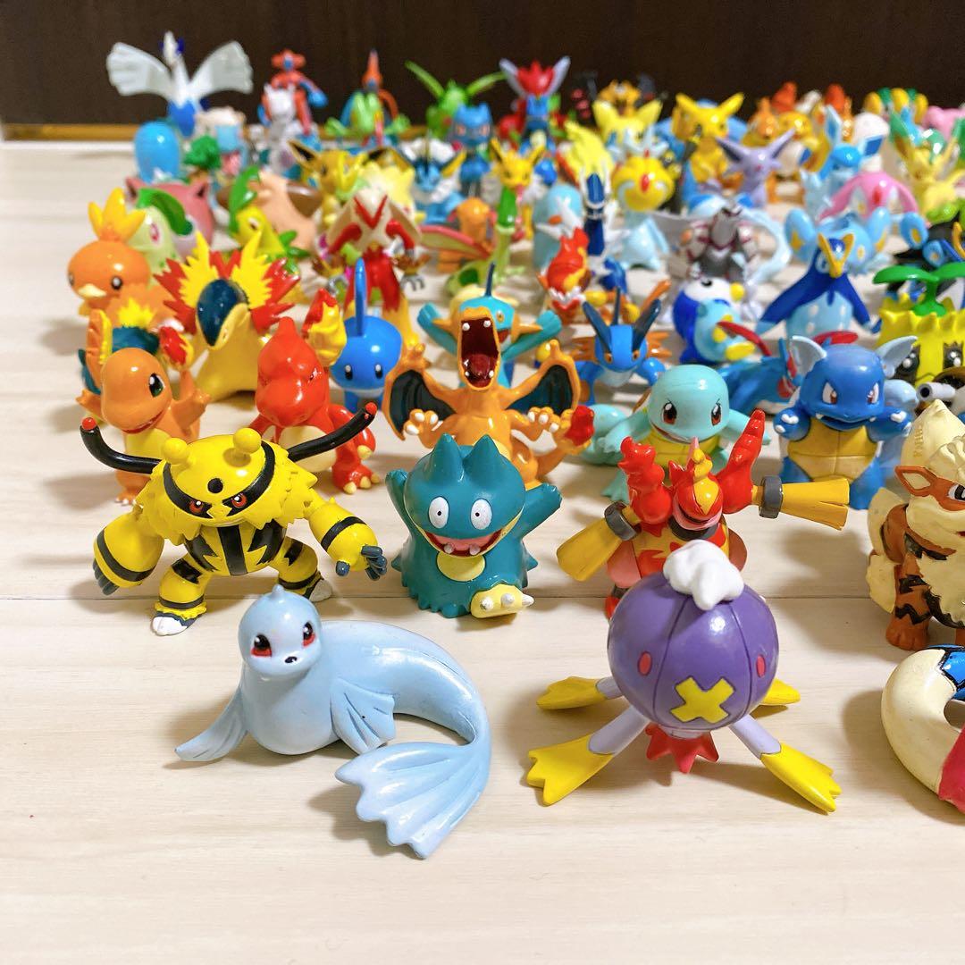 ポケモン モンコレ 100体セット ピカチュウ リザードン等 当時物