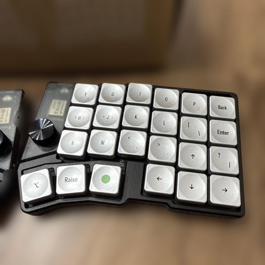 Cornix LP ブラック　キーキャップ交換済み