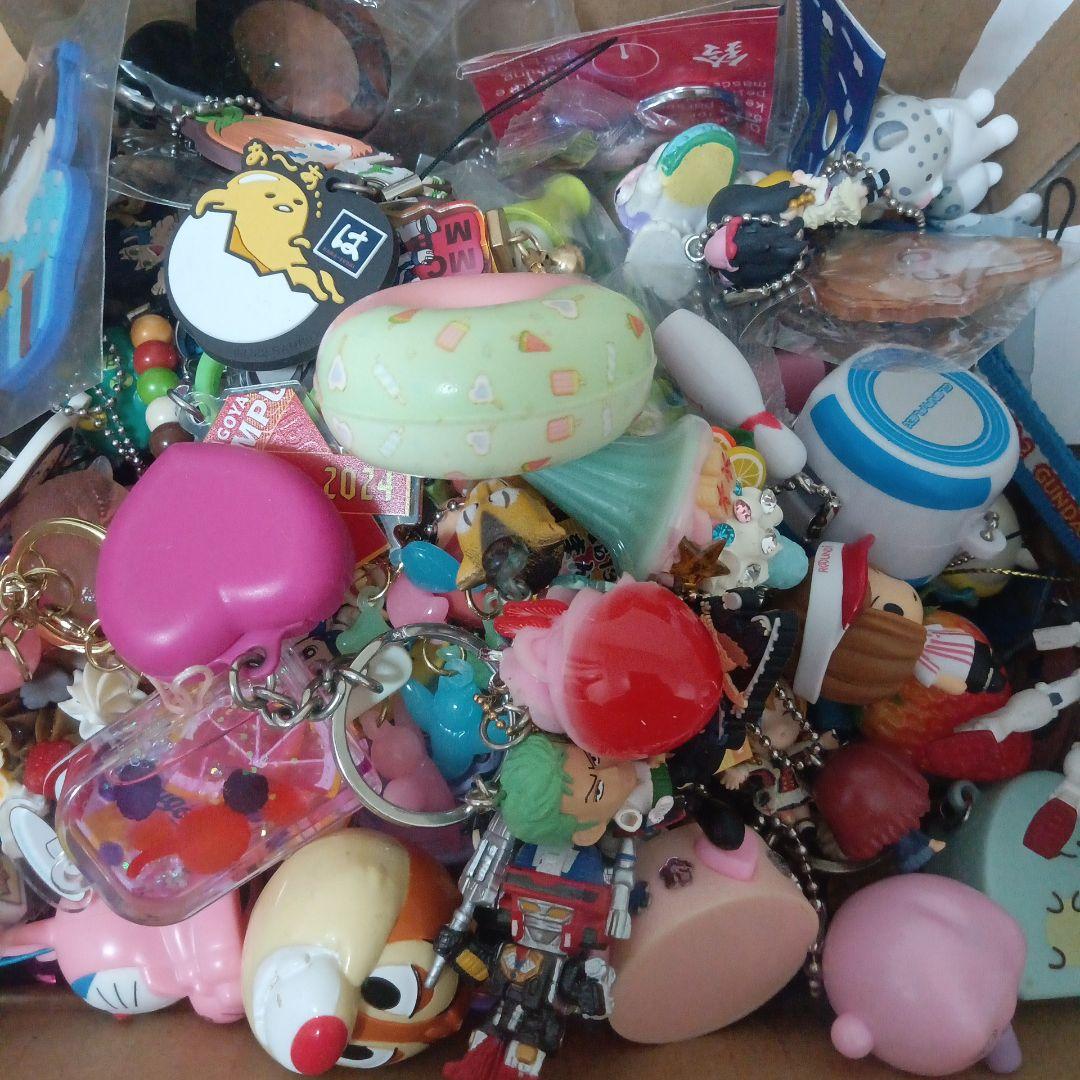 キャラクターキーホルダー ストラップ　まとめ売り　200点以上