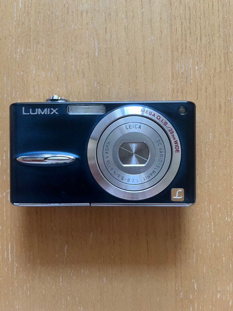 Panasonic Lumix デジタルカメラ　DMC-FX30 充電器付き