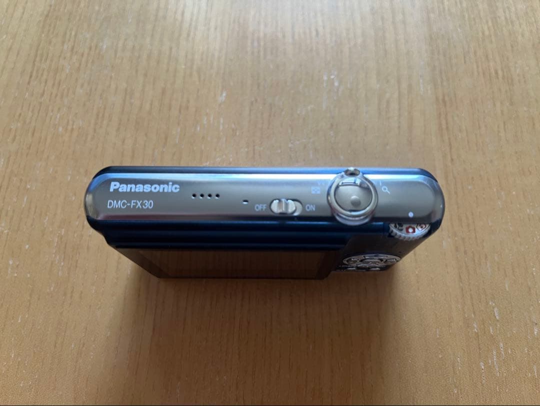 Panasonic Lumix デジタルカメラ　DMC-FX30 充電器付き