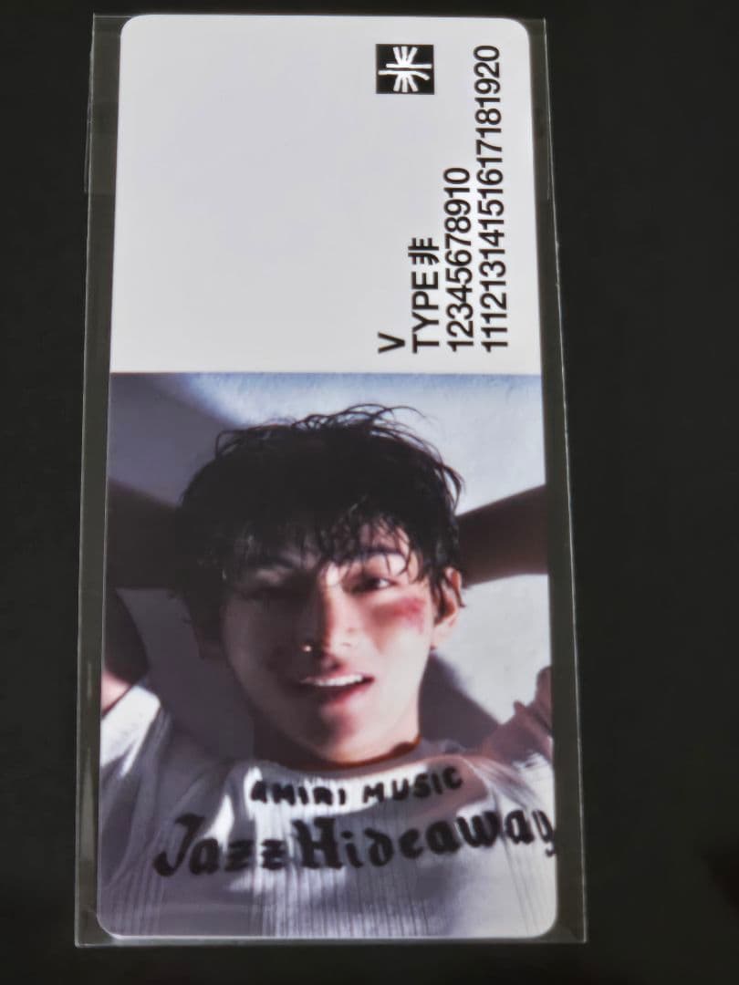 BTS V ‘TYPE 非’日本 限定 特典 クリアファイル ブックマーク