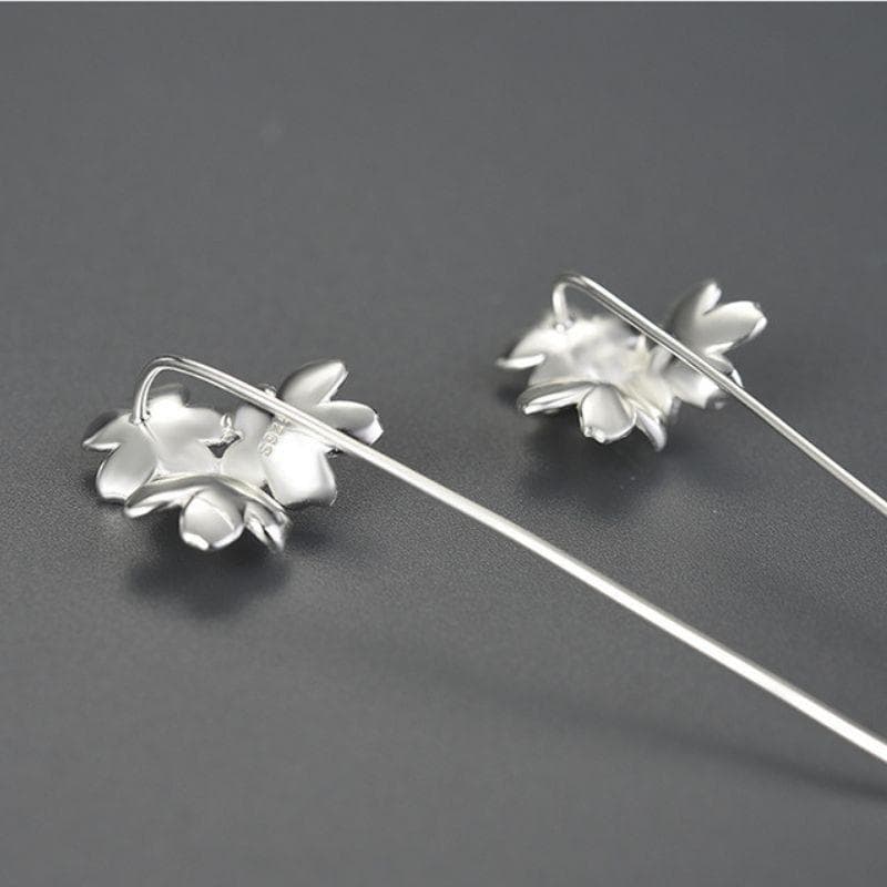 ワスレナグサのピアス - 耳を華やかさを添える　R418