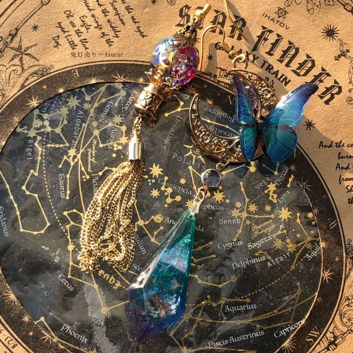 黄昏月の歌とモルフォ蝶　歯車　ペンデュラム　スチームパンク ピアス　イヤリング