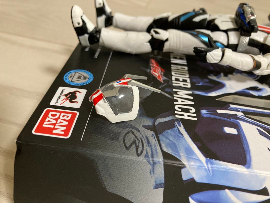 仮面ライダーチェイサー＆マッハ フィギュアセット　S.H.Figuarts