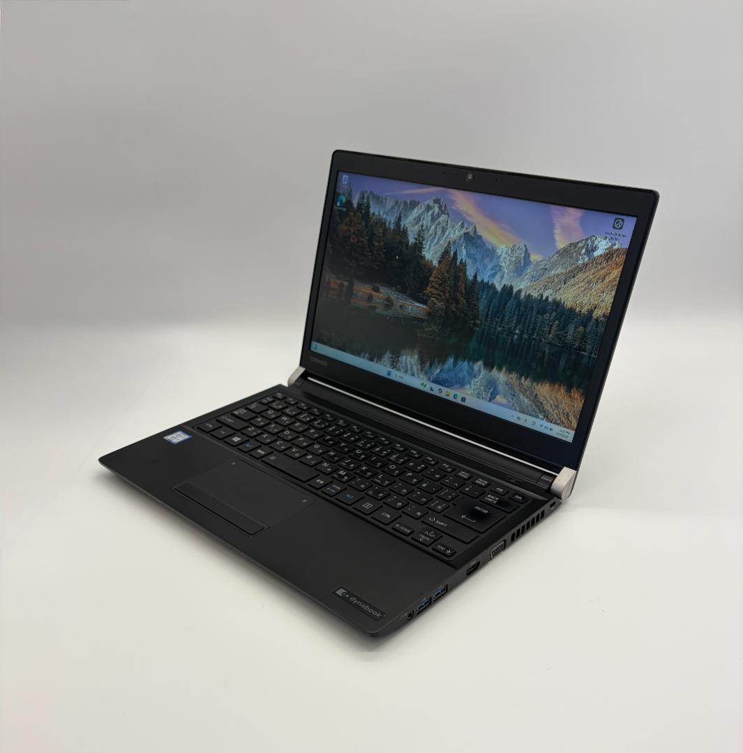東芝、Dynabook R73、フルHD、8GB、256GB SSD