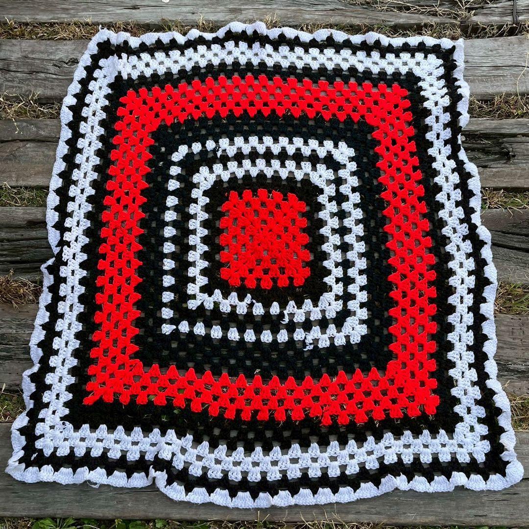 【USA vintage】 グラニーブランケット　赤黒白　ひざ掛け　アメリカ