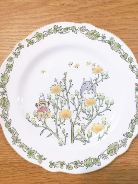 ノリタケ　トトロのお皿4枚セット