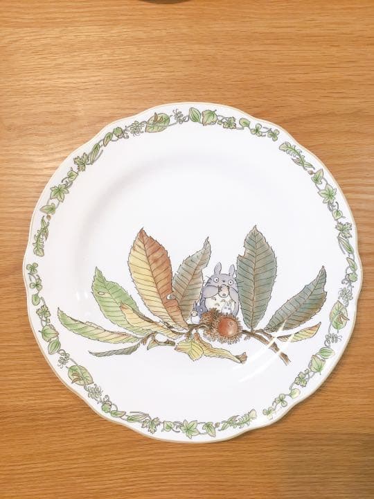 ノリタケ　トトロのお皿4枚セット