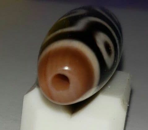 102 天珠 ・ dzibeads ・珍品・石 品名: 十字六眼天珠 9,2ｇ