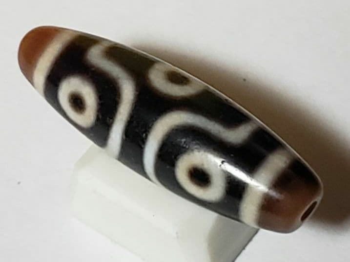 102 天珠 ・ dzibeads ・珍品・石 品名: 十字六眼天珠 9,2ｇ