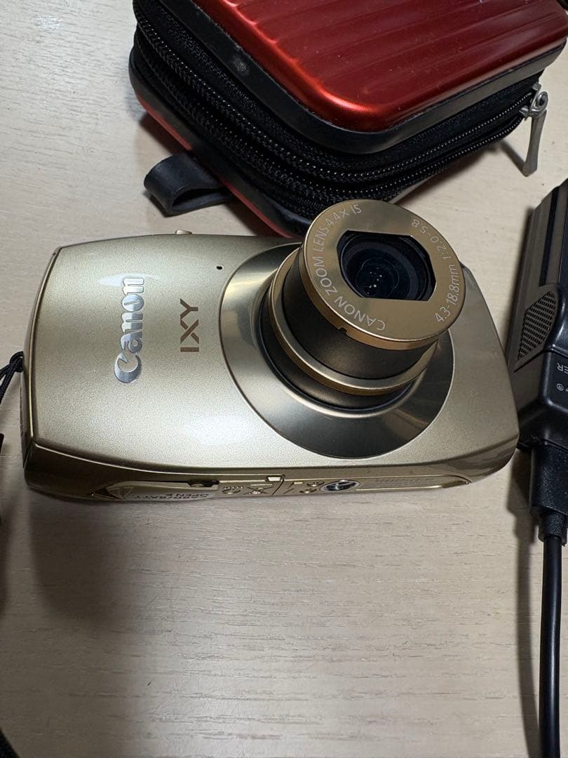 極美品 ！キャノン Canon IXY 32S ゴールド 動作良好！