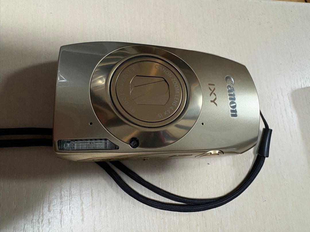 極美品 ！キャノン Canon IXY 32S ゴールド 動作良好！