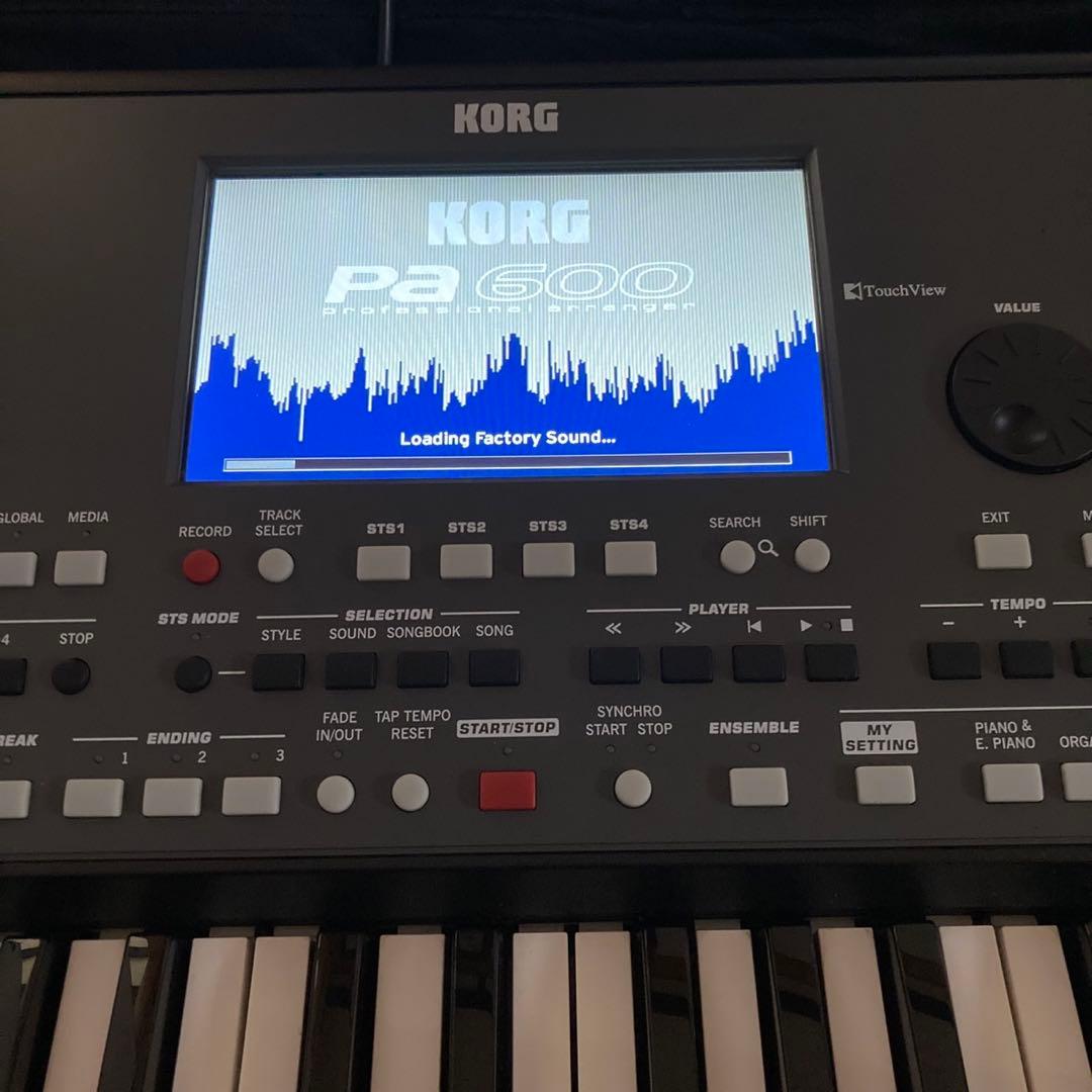 付属品多数！　KORG Pa600 Professional Arranger