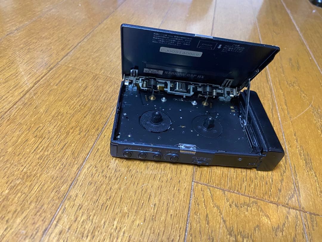 AIWA アイワ ポータブルカセットプレーヤー HS-PL55 ジャンク品