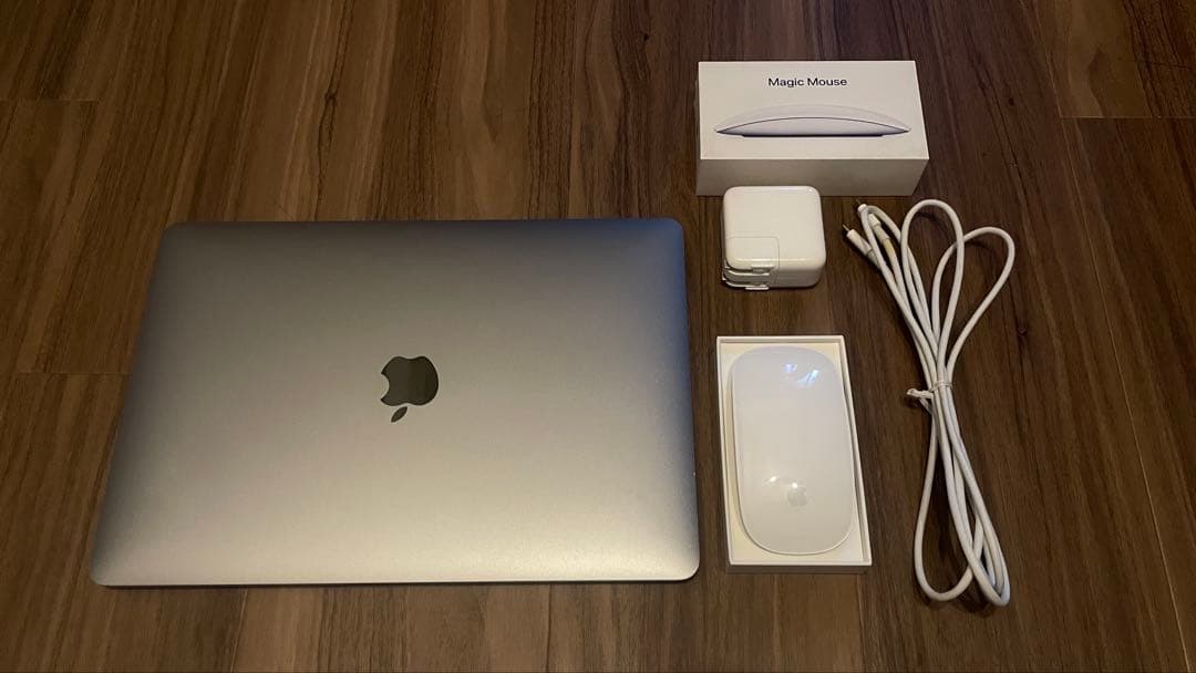 MacBook AirM1 -16GB メモリ (Magic Mouse 付属)