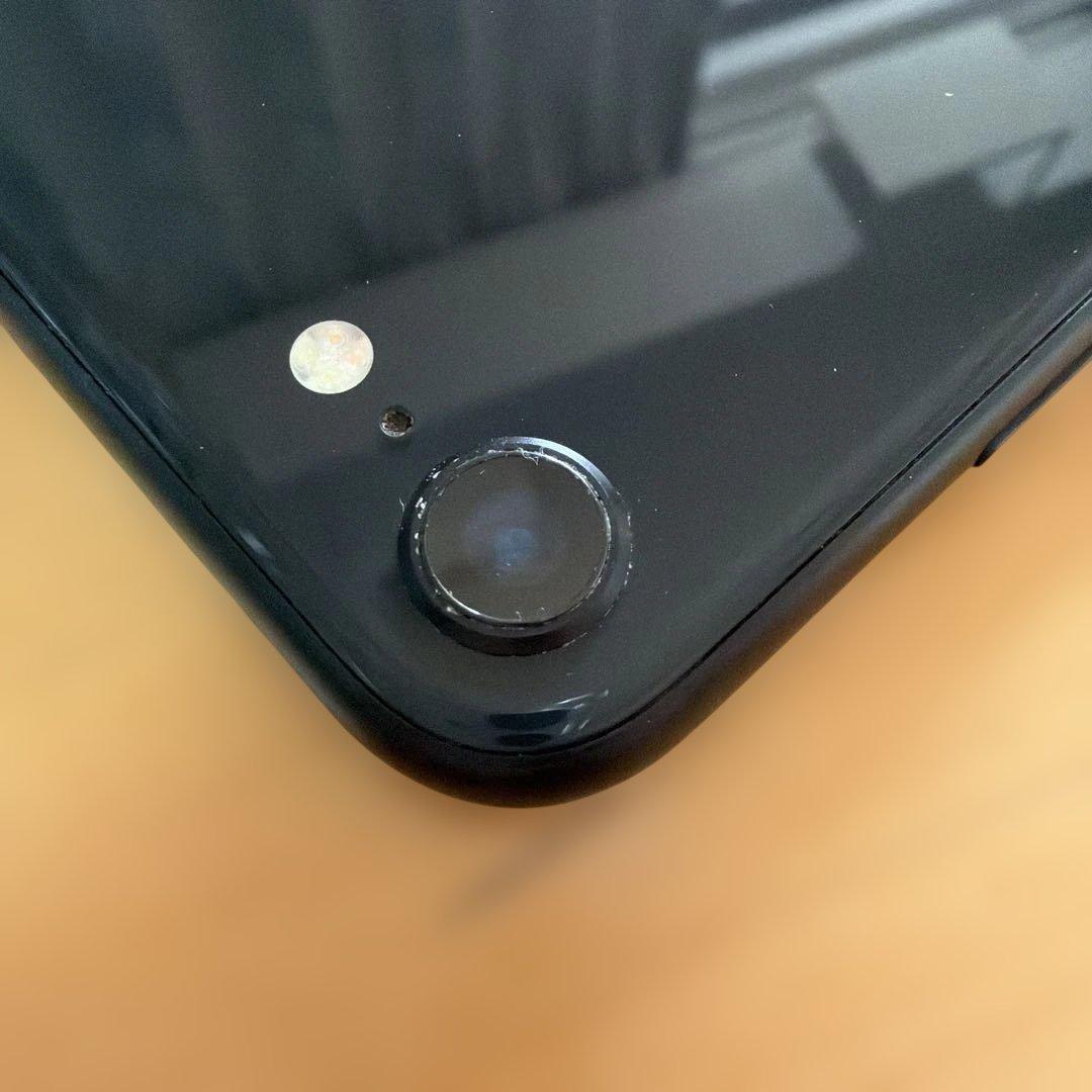 【美品】iPhone SE (第2世代) 64GB BLACK 未使用付属品付き