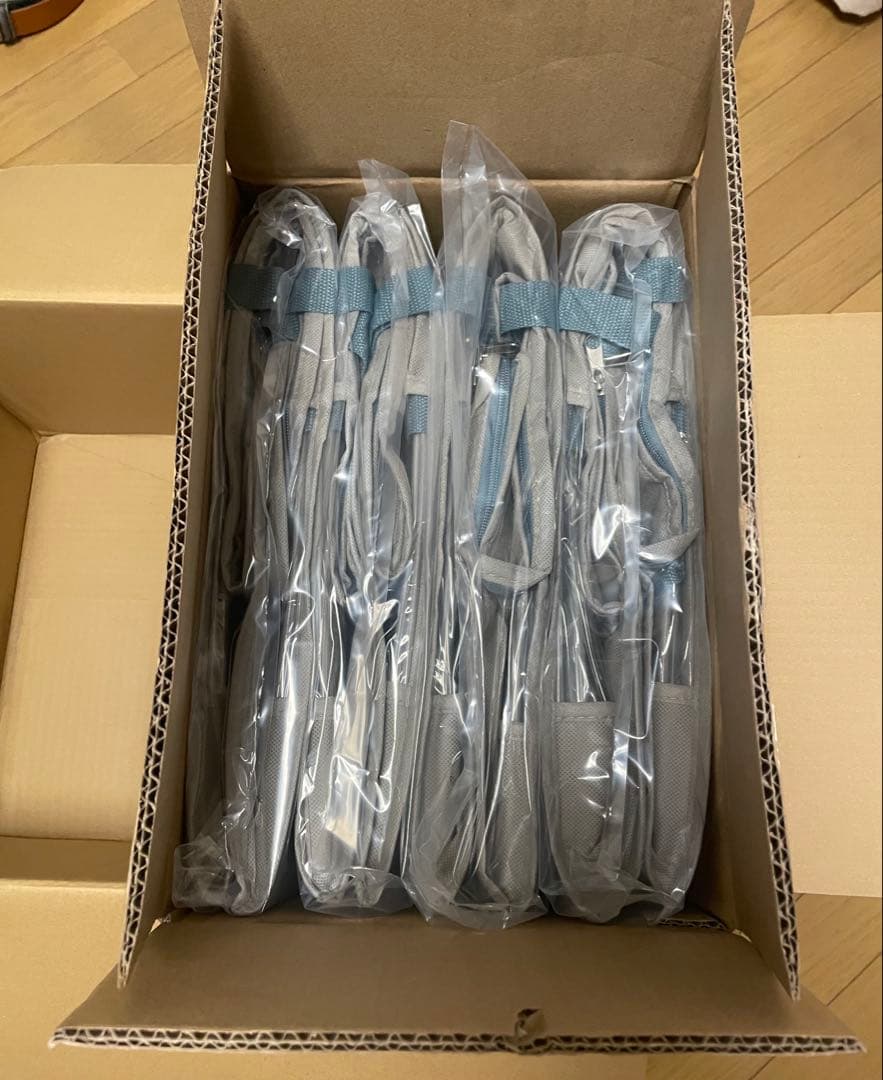 収納圧縮機　圧縮袋と収納ボックスが一体型になった超便利なアイテム