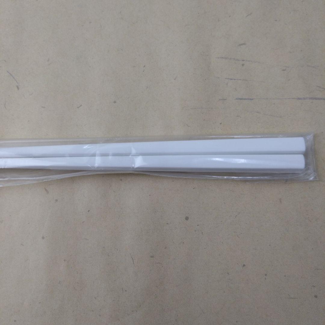 正規品　クチポール　KUBE 　箸&箸置きセット　ホワイトゴールド1セット