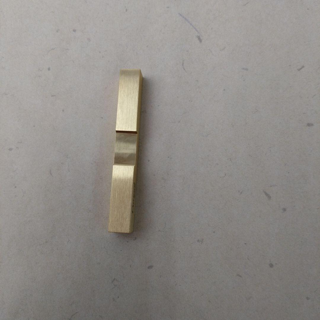 正規品　クチポール　KUBE 　箸&箸置きセット　ホワイトゴールド1セット
