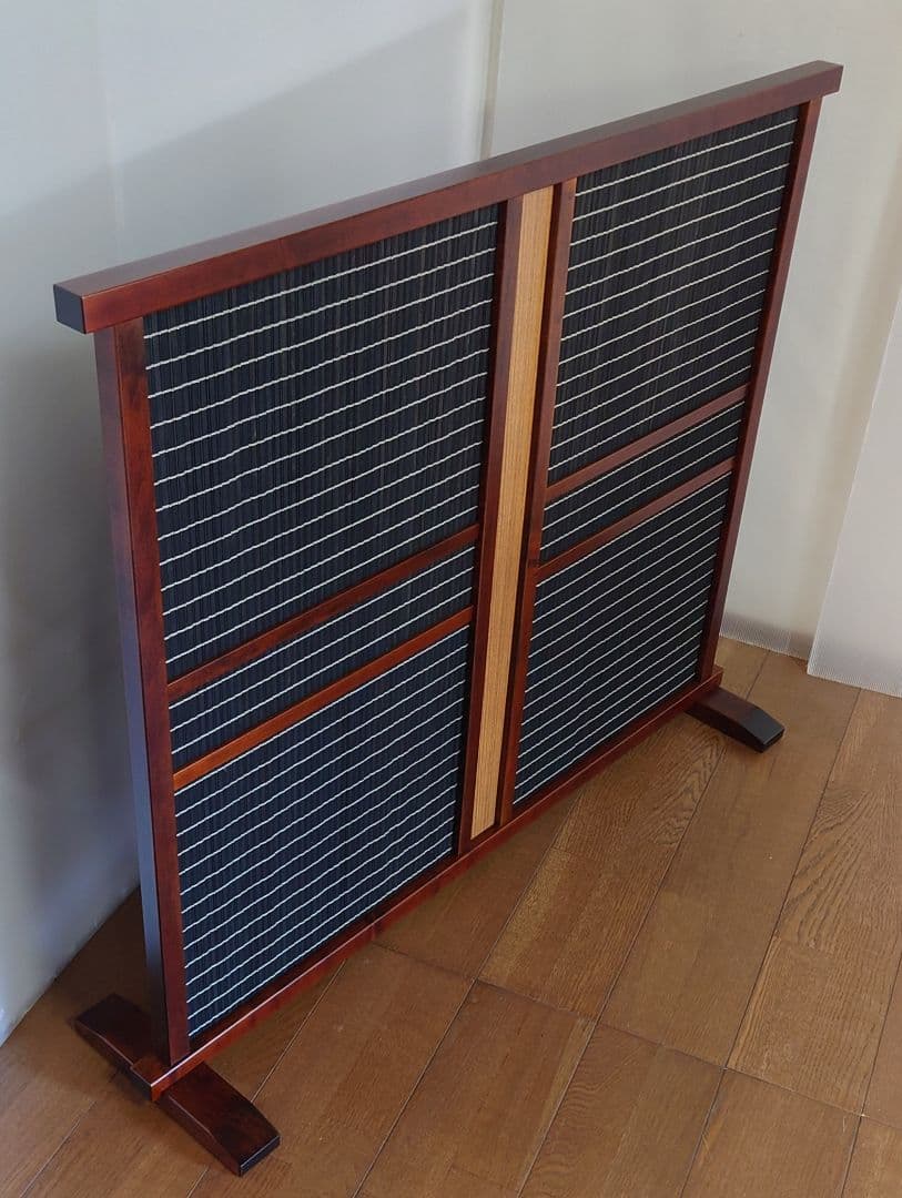 衝立間仕切り１枚式ブラック木簾使用衝立　フレームブラウン仕上げ１台限定