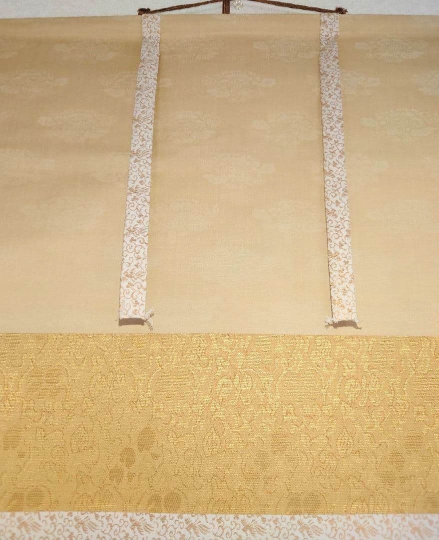 3-15　掛け軸　佐藤雅美　雪中南天雀図