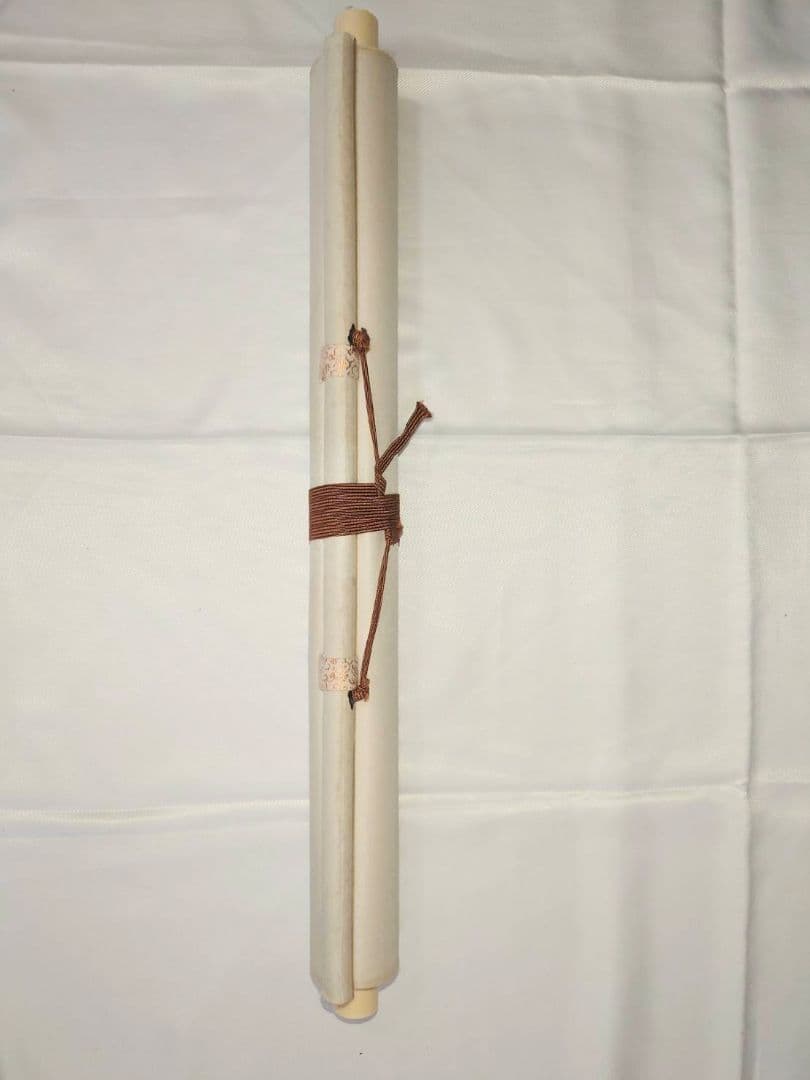 3-15　掛け軸　佐藤雅美　雪中南天雀図