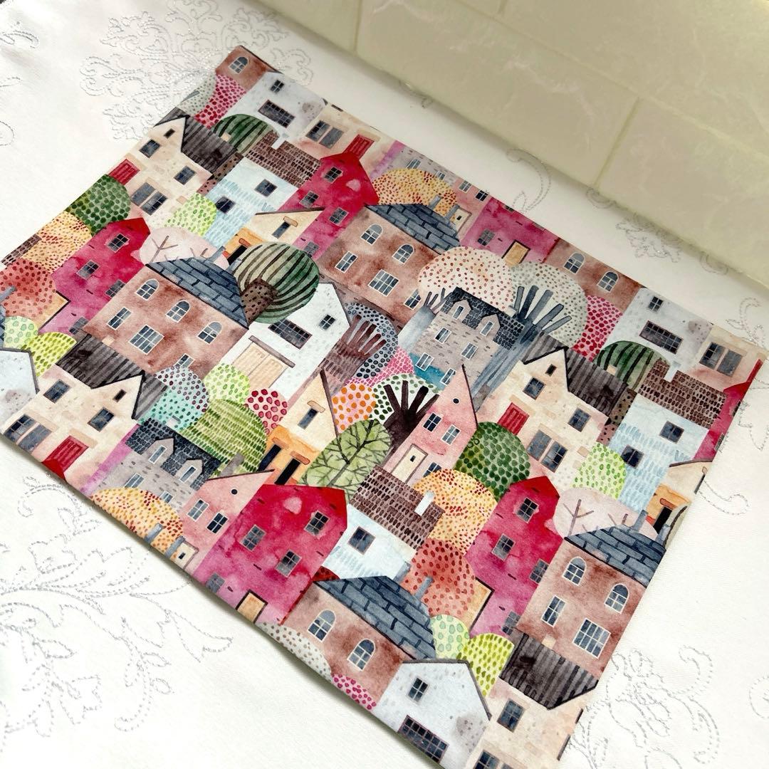 【ちょこまろん♪】インテリアマット & メガネ置き