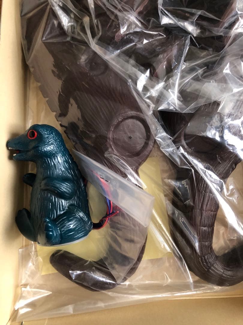 マルサン⭐️ゴジラプラモデル★プラモデル版ソフビ版イリサワ限定赤.ゴールド★M1号