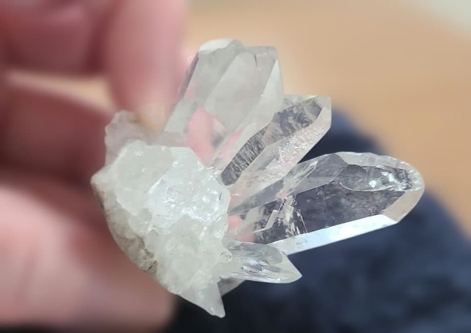 美しいヒマラヤ産水晶クラスター