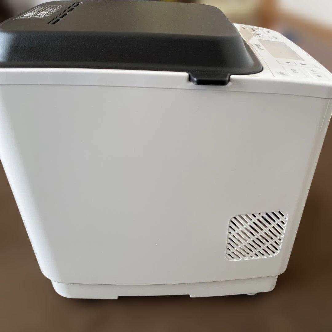 【美品】タイガー TIGER ホームベーカリー やきたて KBY-A100-W