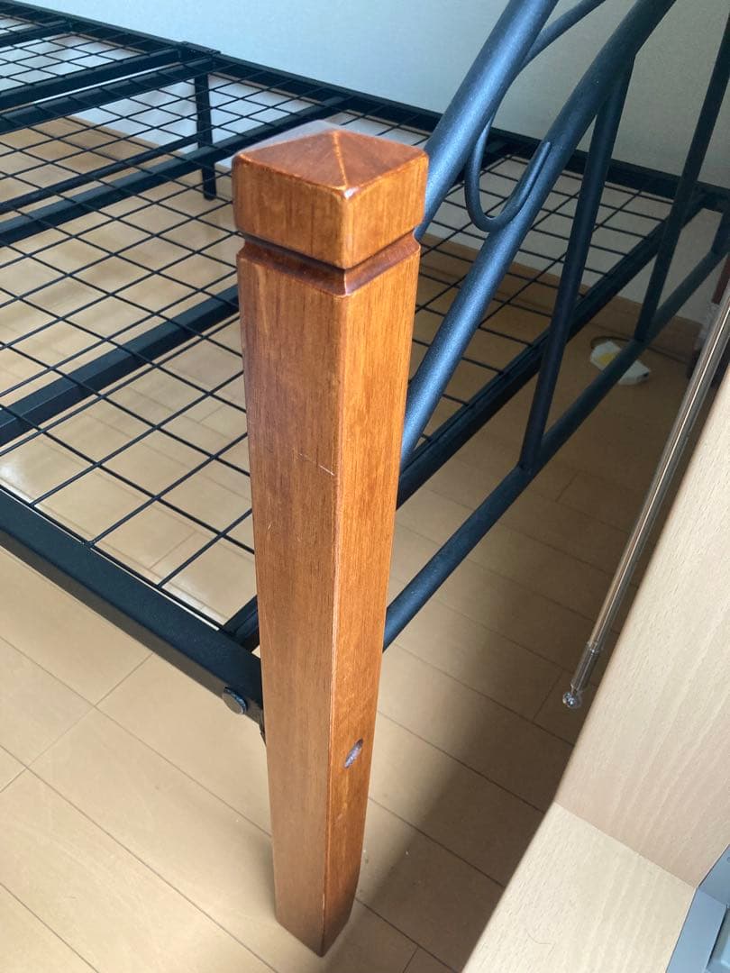 【都内限定、引き取り歓迎】シングルベッドフレーム ニトリ