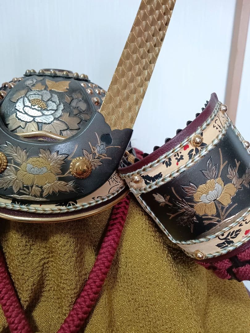 5月人形　兜　彫金　晴久作