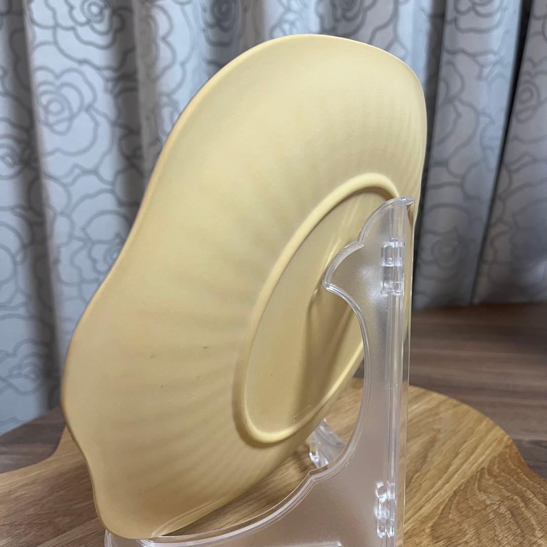 ウェッジウッド ジャスパーウェア バッカス プレート ブラックオンケインイエロー