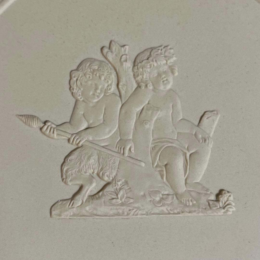 ウェッジウッド ジャスパーウェア バッカス プレート ブラックオンケインイエロー