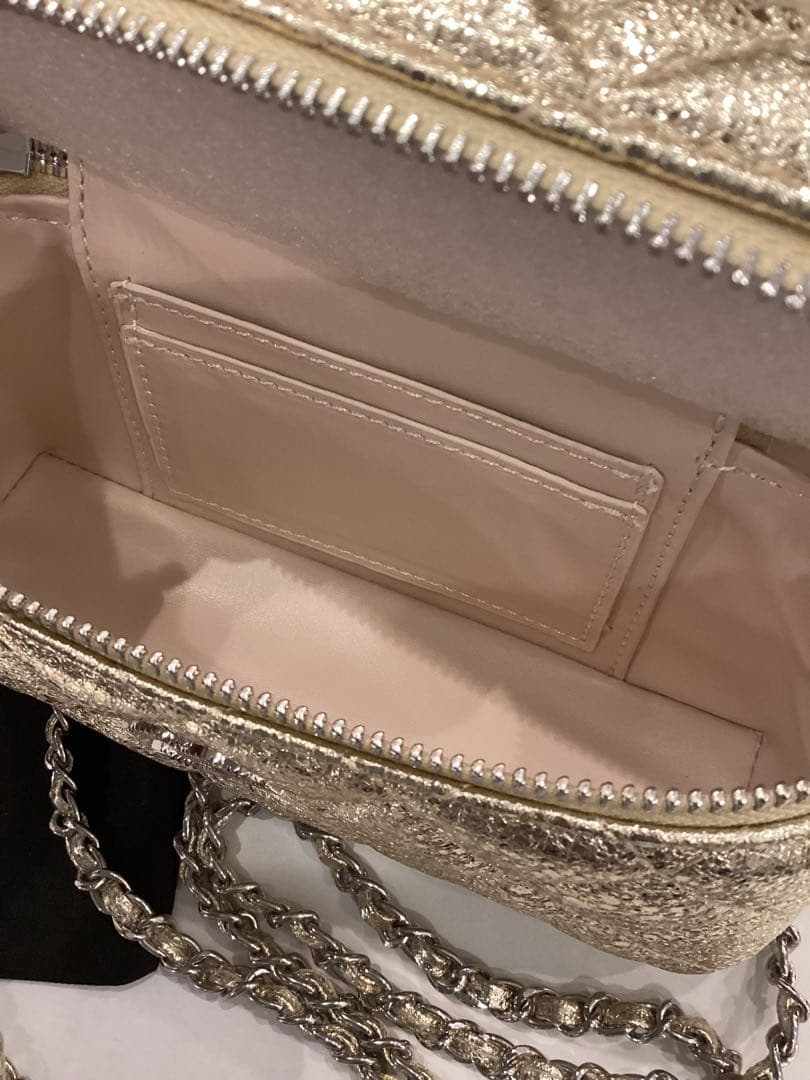 シャネル　トップハンドル　CCロゴ　スリムバニティ　ゴールド