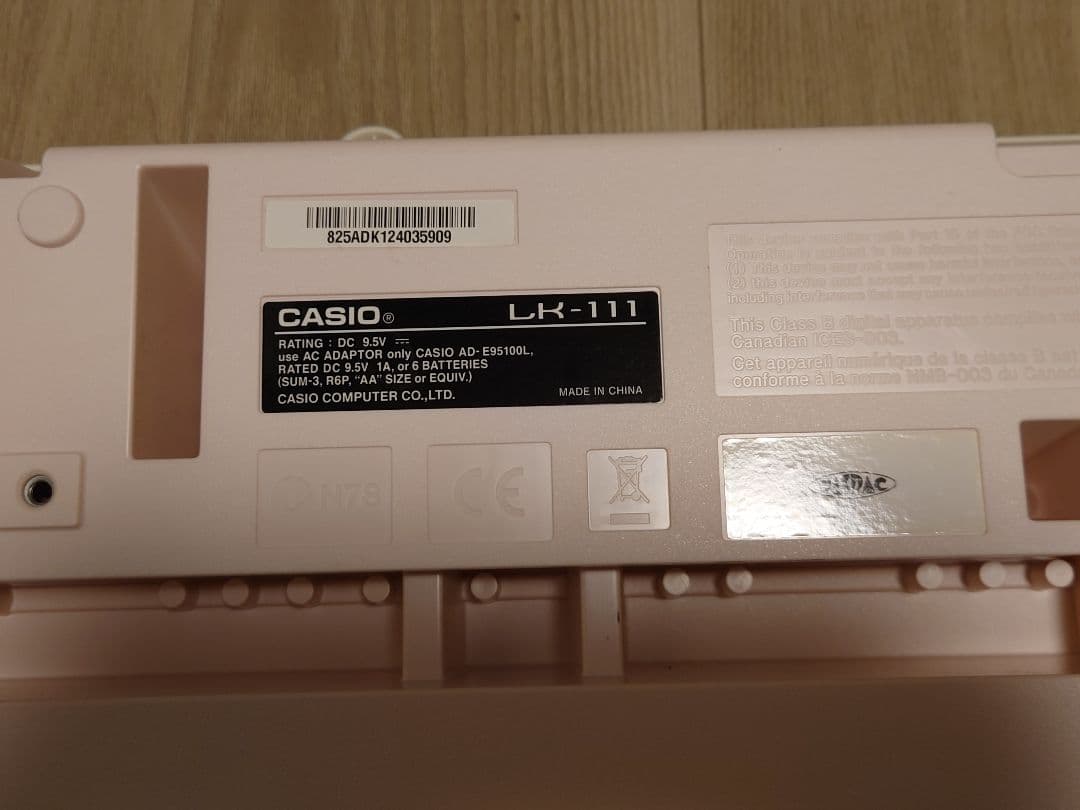 CASIO LK-111 キーボード 電子ピアノ