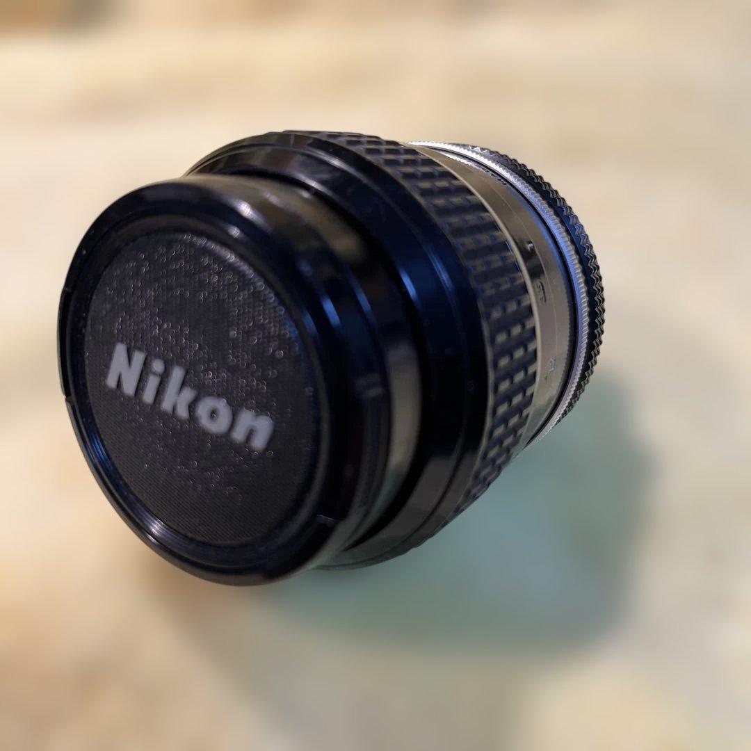 NIKKOR 105mm f/2.5 単焦点レンズ