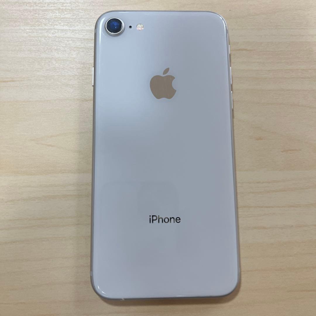 Apple iPhone8 シルバー 256GB 洗浄済み
