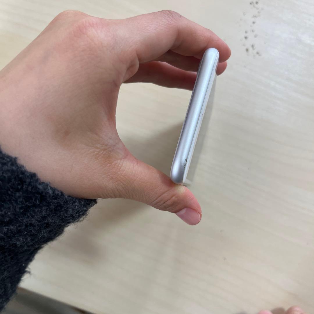 Apple iPhone8 シルバー 256GB 洗浄済み