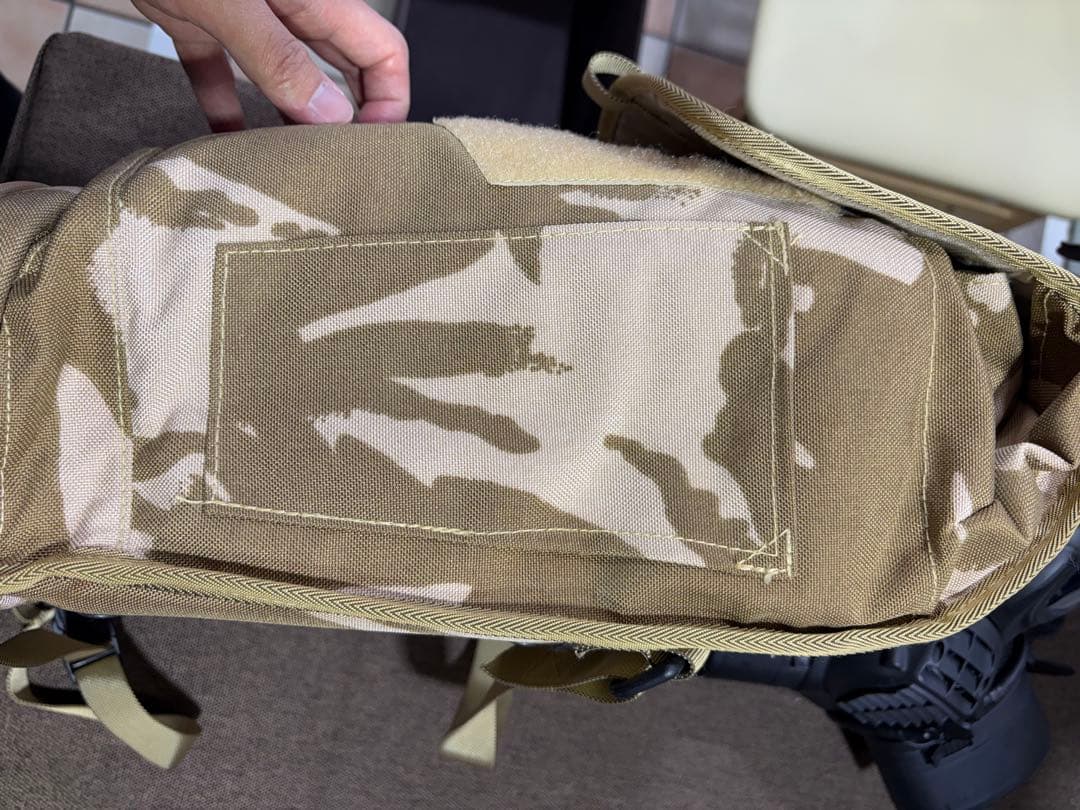 英軍 ガスマスク GSR レスピレーター バックホルダーフレーム付き