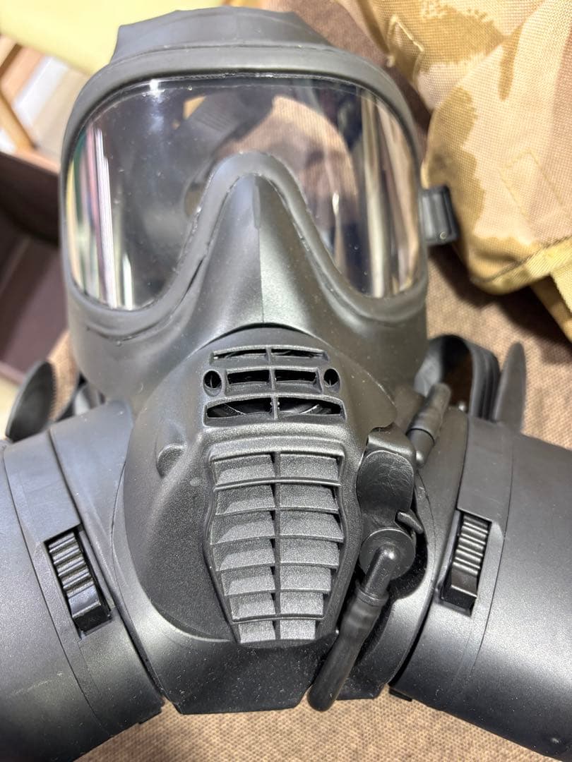 英軍 ガスマスク GSR レスピレーター バックホルダーフレーム付き
